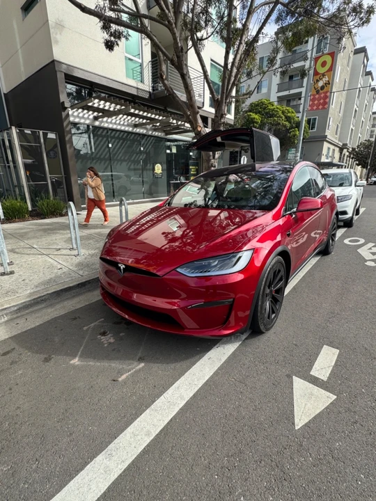2024 Tesla Model X Plaid - Image 7 of 7