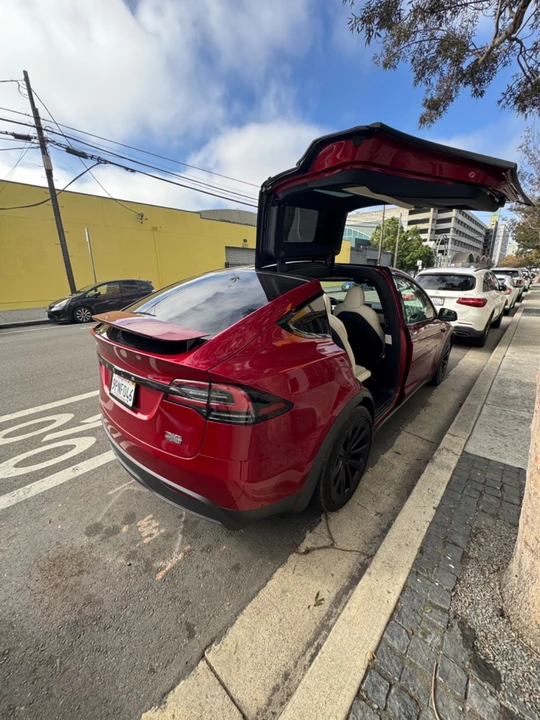 2024 Tesla Model X Plaid - Image 3 of 7