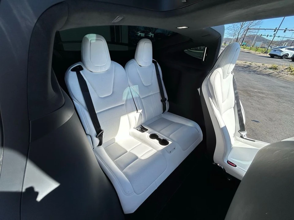 2024 Tesla Model X Plaid - Image 9 of 20