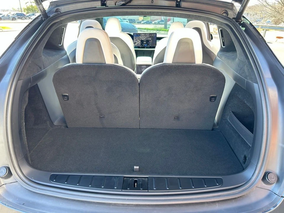 2024 Tesla Model X Plaid - Image 8 of 20