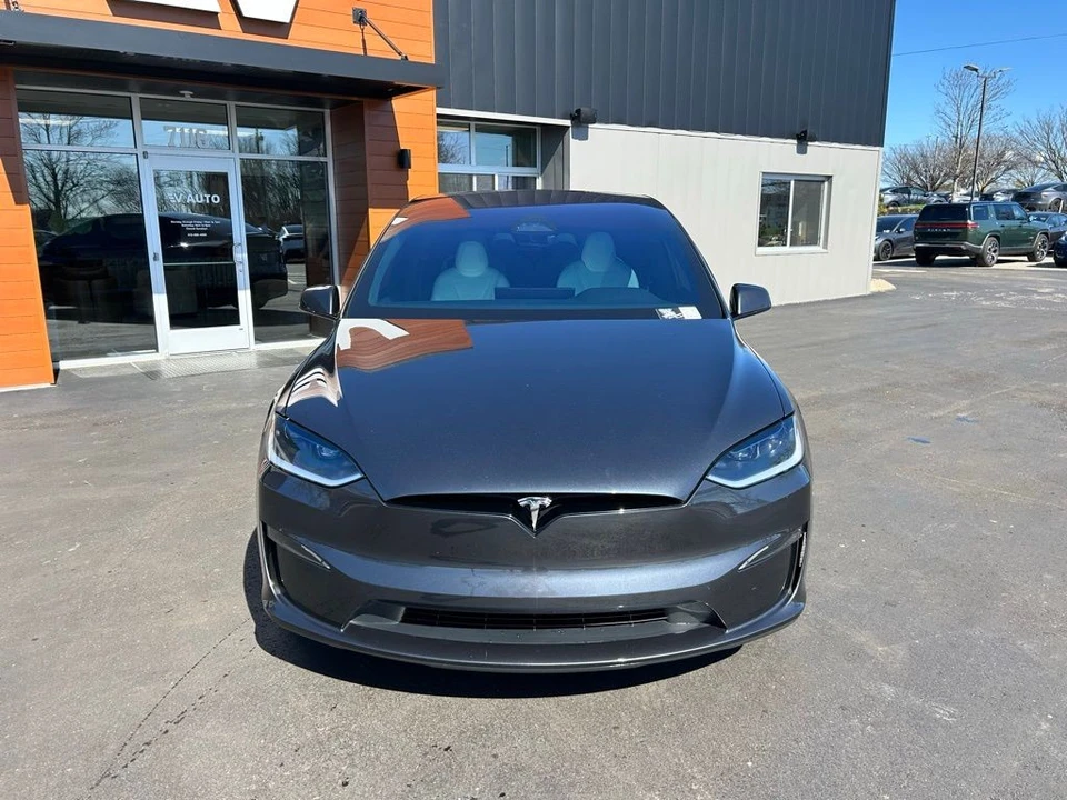 2024 Tesla Model X Plaid - Image 3 of 20