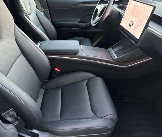 2024 Tesla Model X - Image 12 of 15