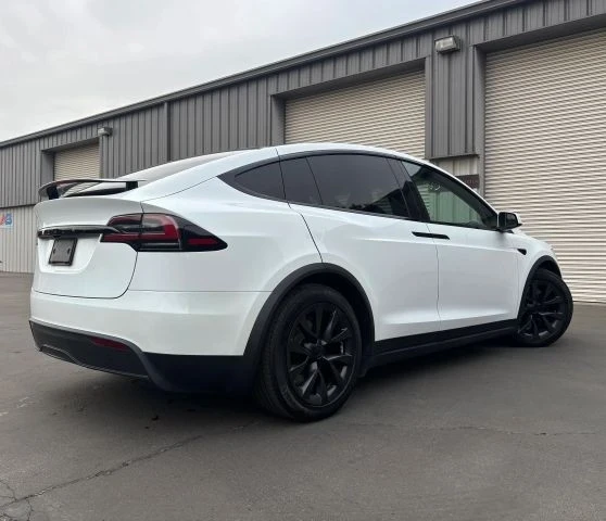 2024 Tesla Model X - Image 8 of 15