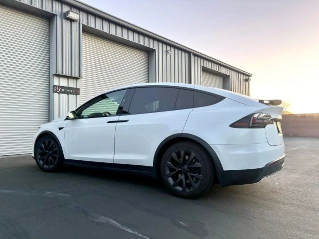 2024 Tesla Model X - Image 9 of 15
