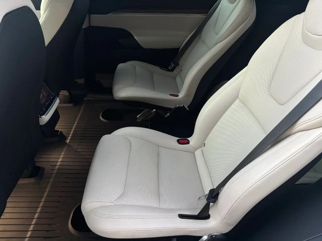 2024 Tesla Model X - Image 13 of 15