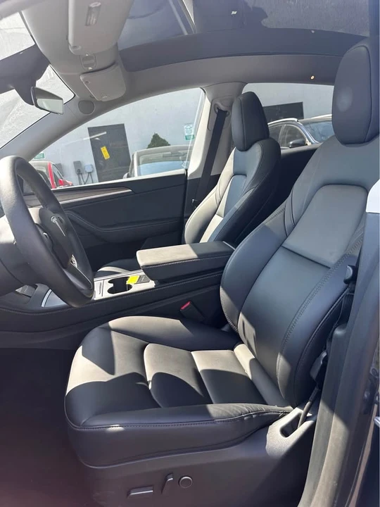 2024 Tesla Model Y - Image 5 of 12