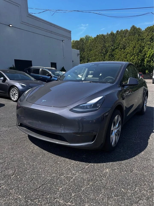 2024 Tesla Model Y - Image 2 of 12