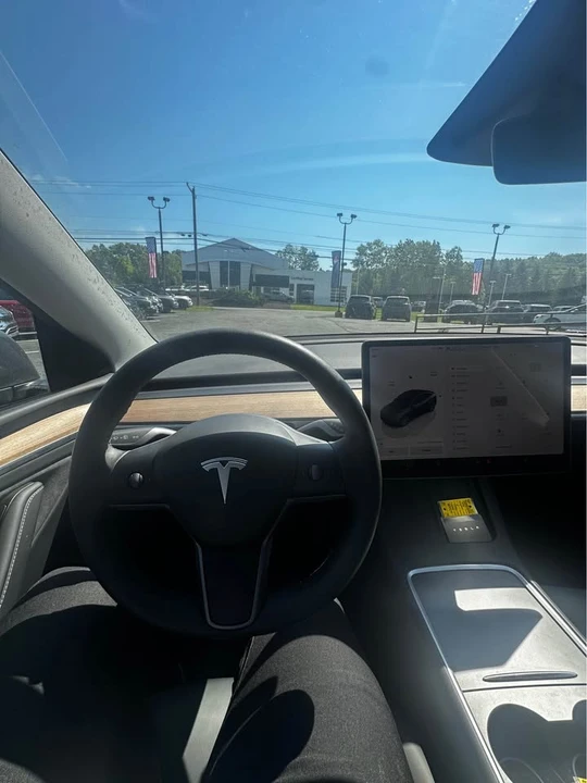 2024 Tesla Model Y - Image 7 of 12