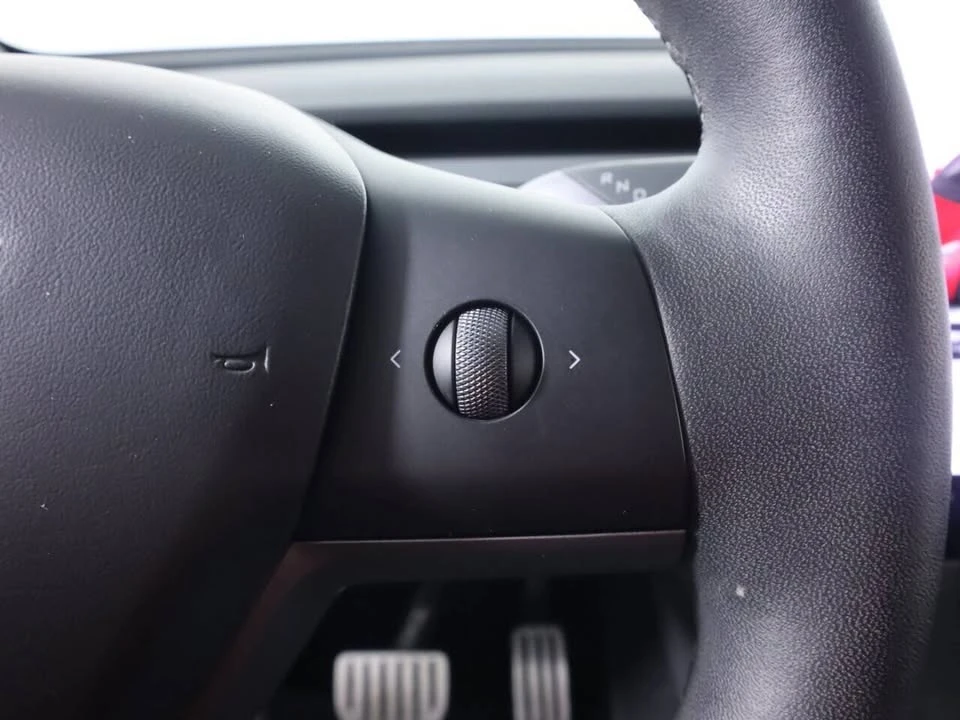 2024 Tesla Model Y - Image 12 of 20