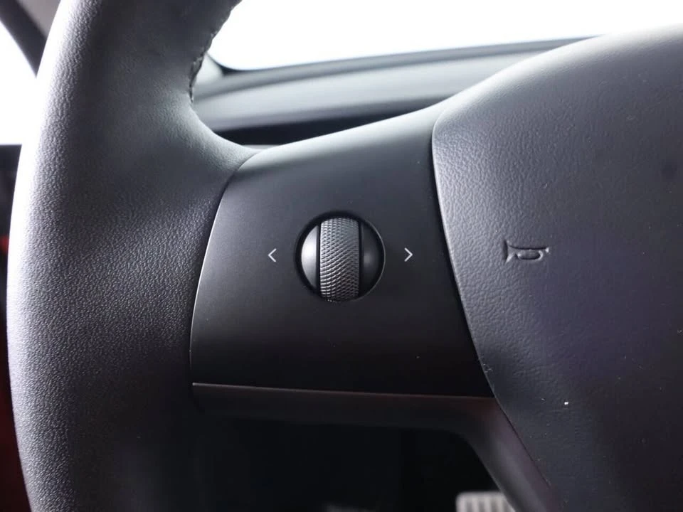 2024 Tesla Model Y - Image 11 of 20