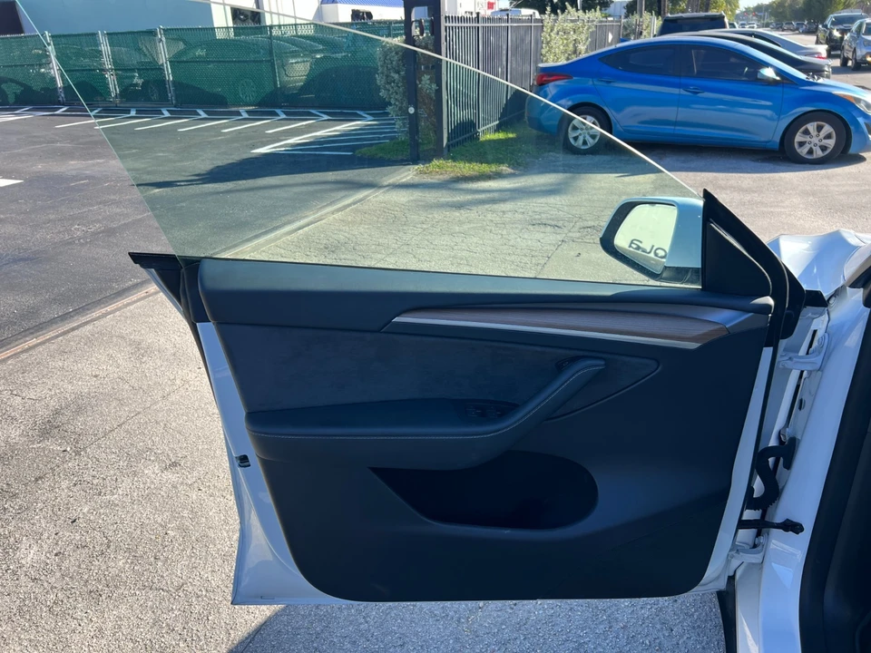 2024 Tesla Model Y - Image 14 of 21