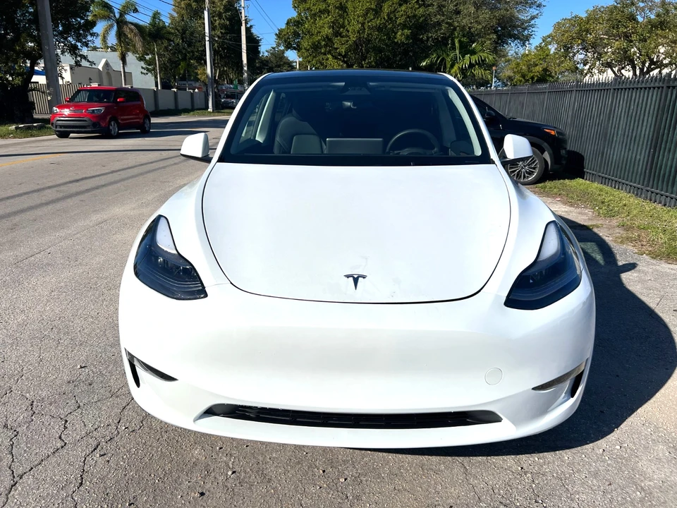 2024 Tesla Model Y - Image 3 of 21