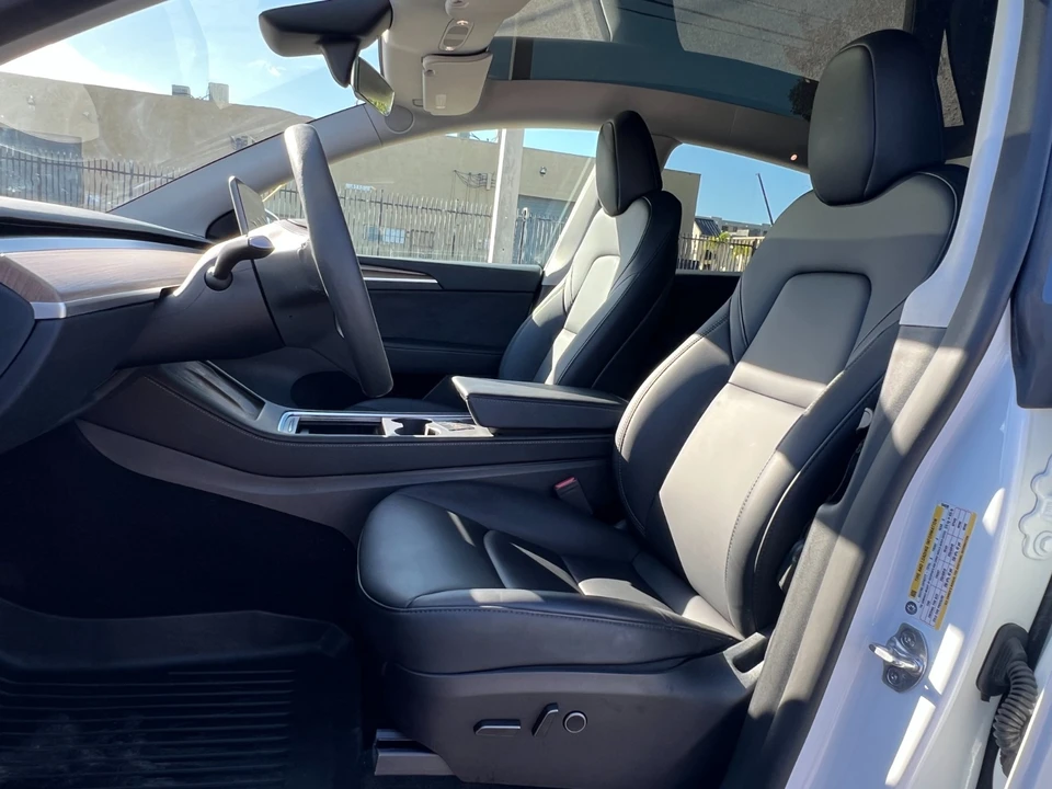 2024 Tesla Model Y - Image 13 of 21