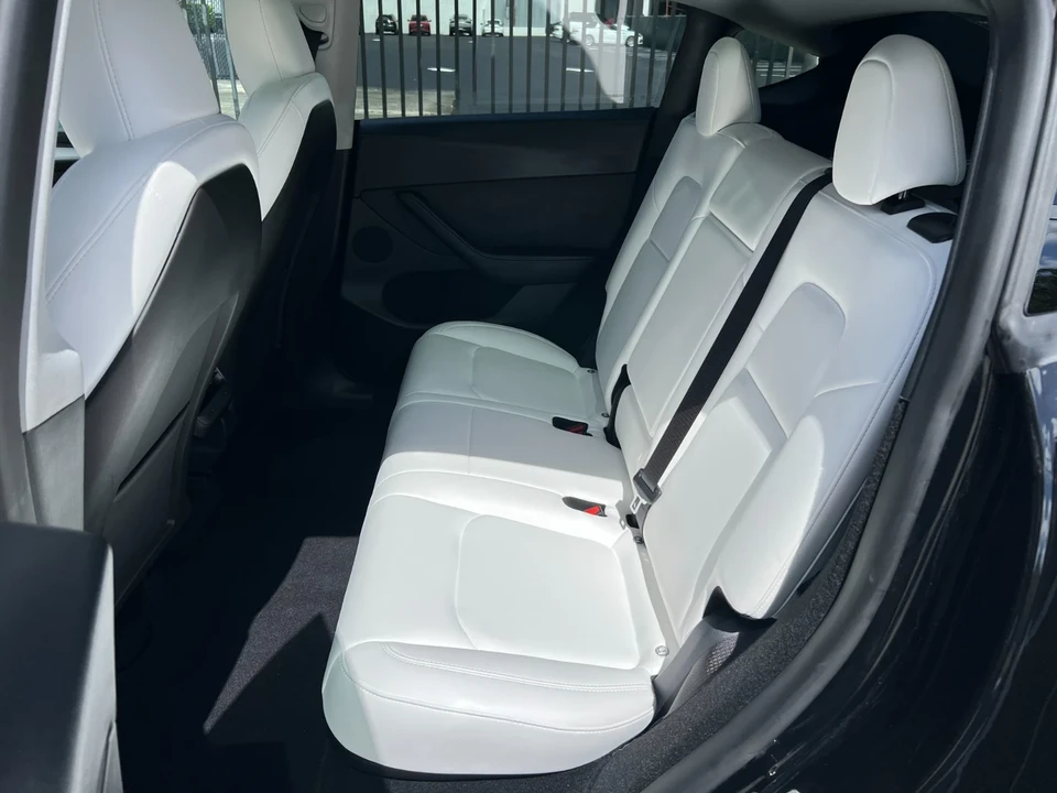 2024 Tesla Model Y - Image 15 of 21