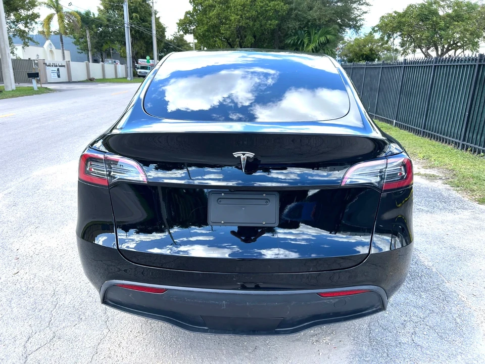 2024 Tesla Model Y - Image 7 of 21
