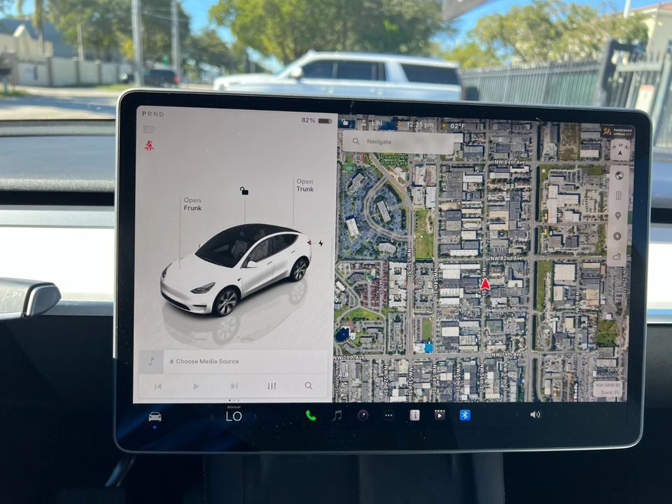 2024 Tesla Model Y - Image 19 of 21