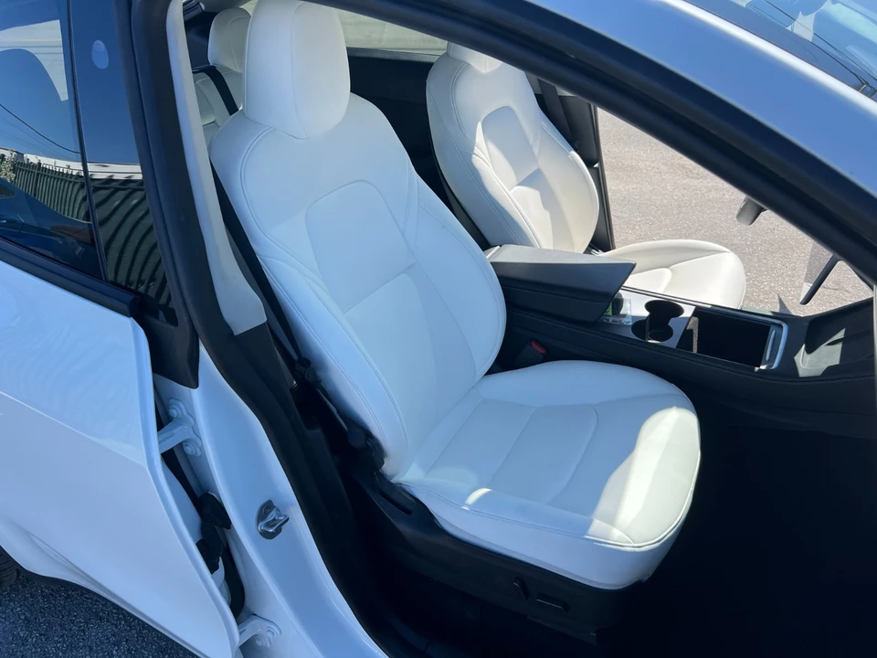 2024 Tesla Model Y - Image 15 of 21