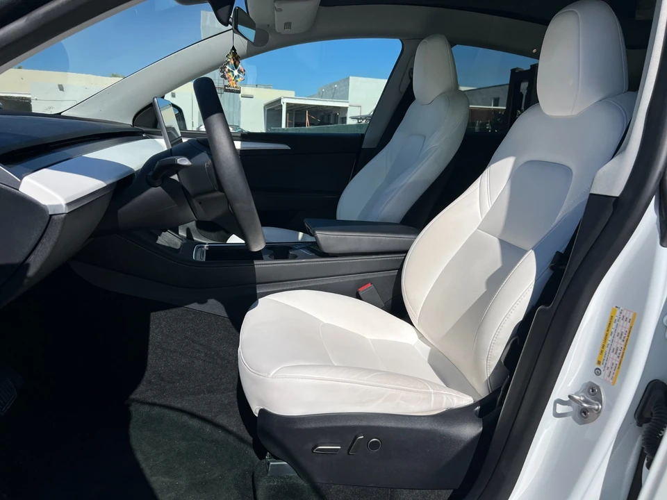 2024 Tesla Model Y - Image 12 of 21
