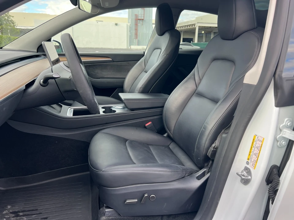 2024 Tesla Model Y - Image 13 of 21