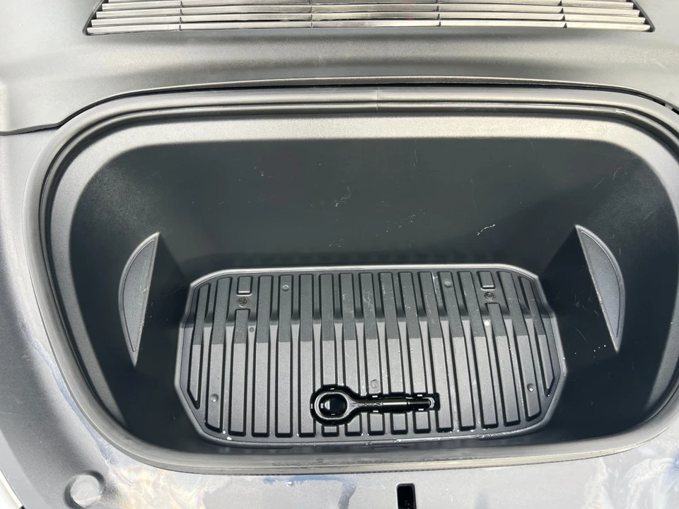 2024 Tesla Model Y - Image 11 of 21