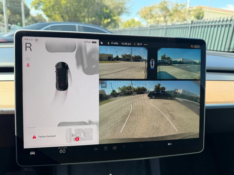 2024 Tesla Model Y - Image 19 of 21