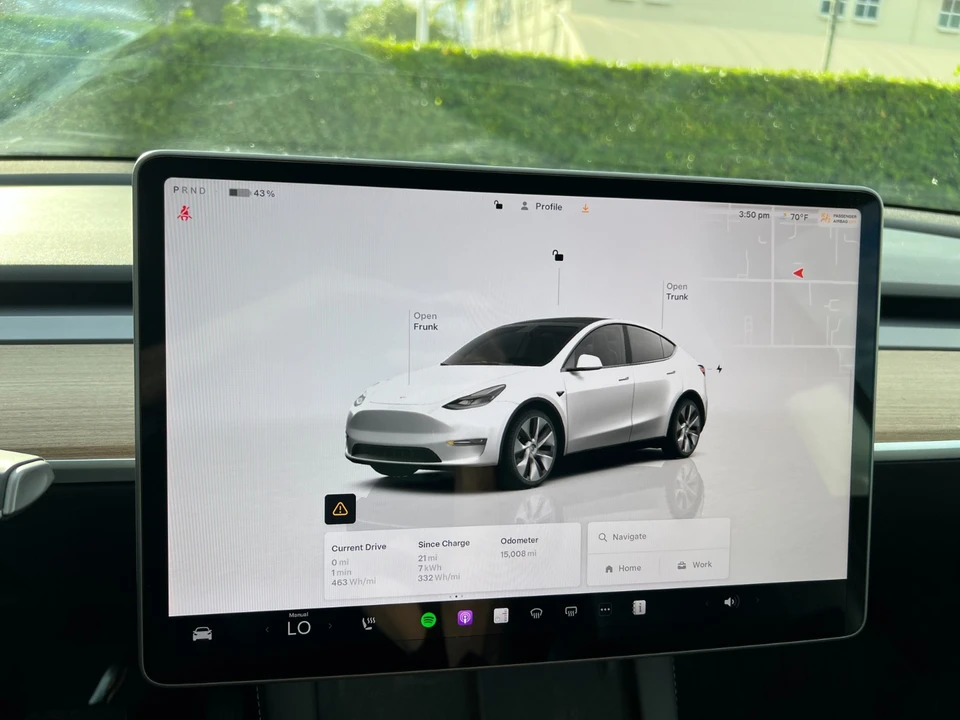 2024 Tesla Model Y - Image 20 of 21
