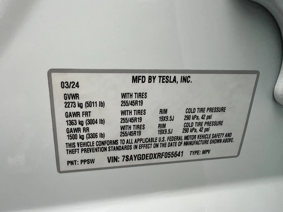 2024 Tesla Model Y - Image 12 of 21