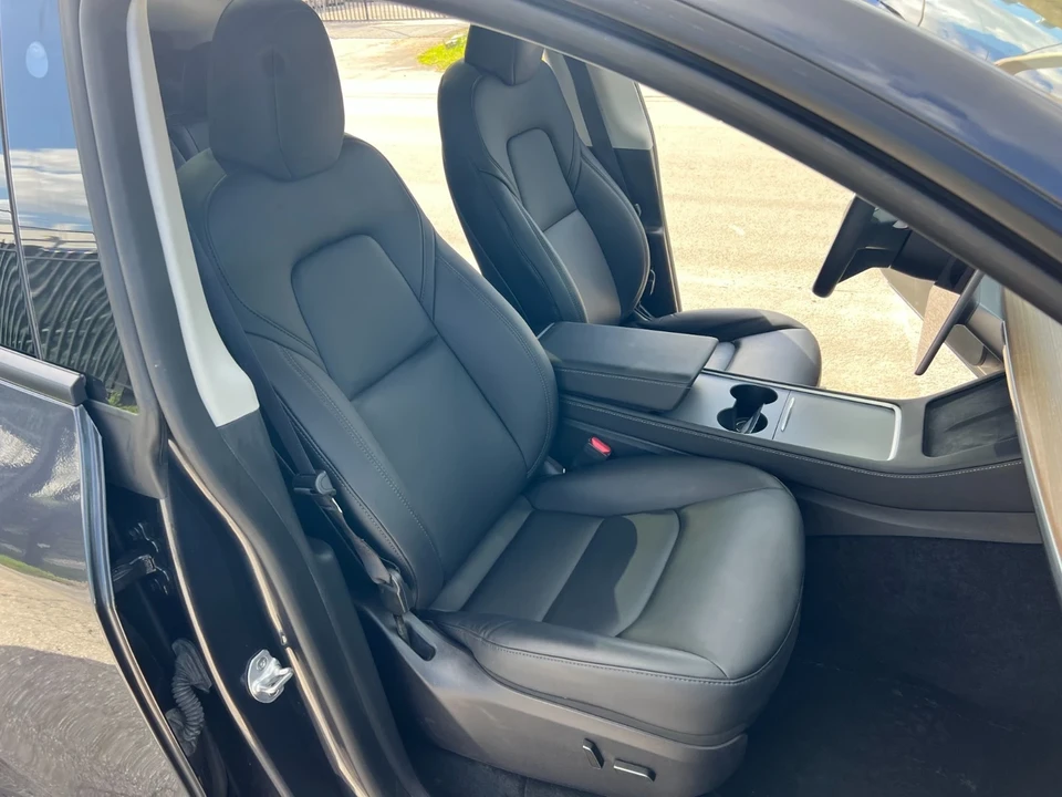 2024 Tesla Model Y - Image 16 of 21