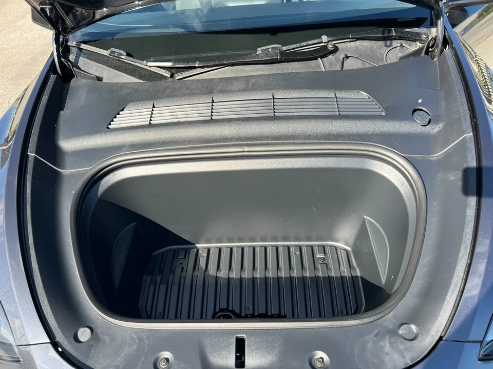 2024 Tesla Model Y - Image 12 of 21