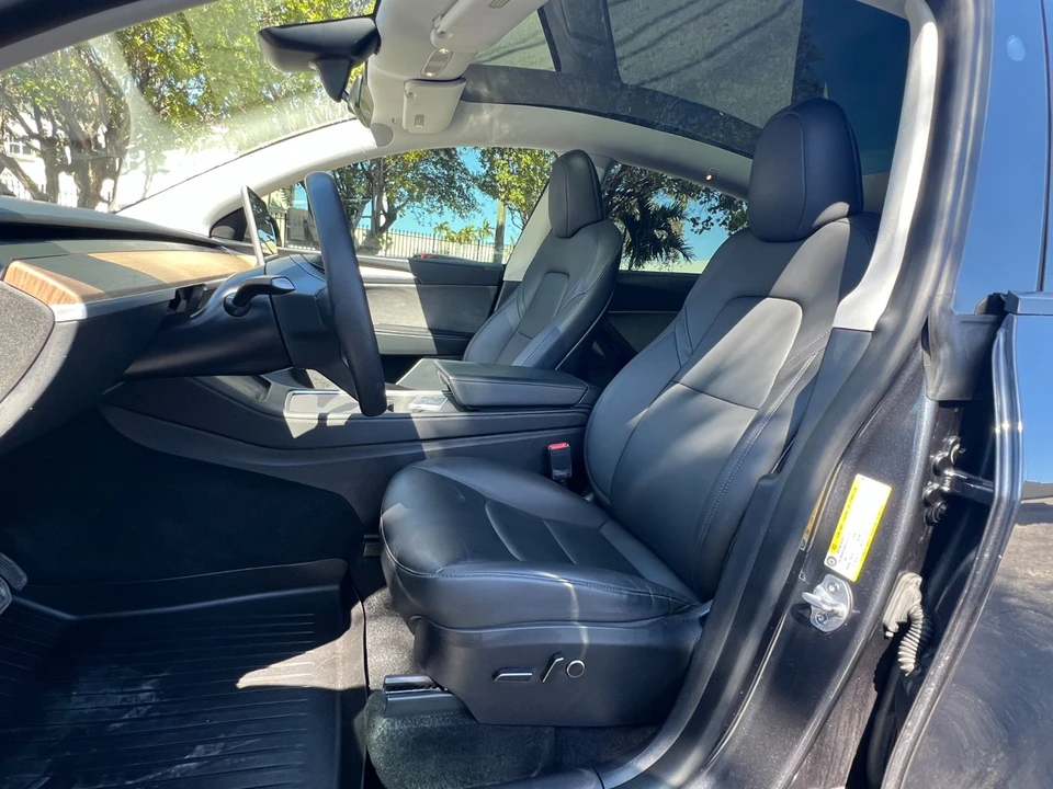 2024 Tesla Model Y - Image 13 of 21