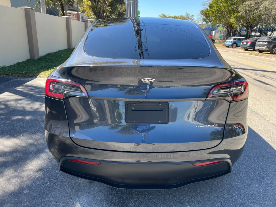 2024 Tesla Model Y - Image 7 of 21