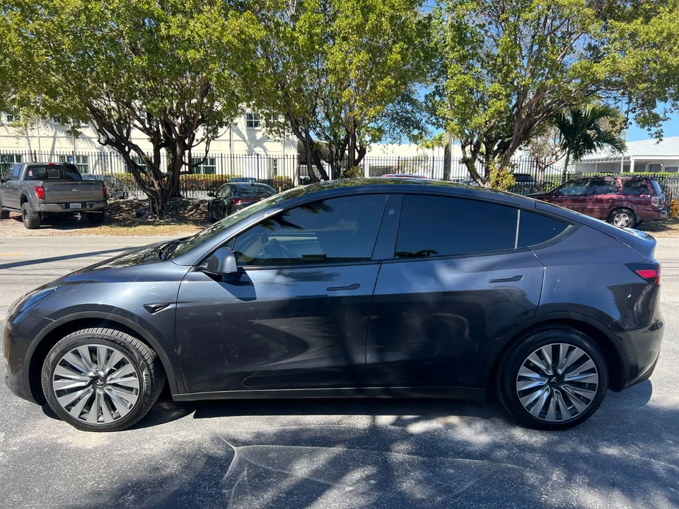 2024 Tesla Model Y - Image 5 of 21