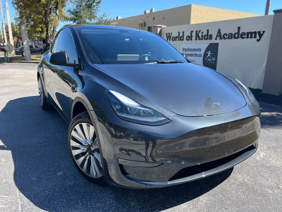 2024 Tesla Model Y - Image 2 of 21