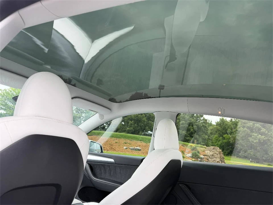 2024 Tesla Model Y - Image 22 of 31