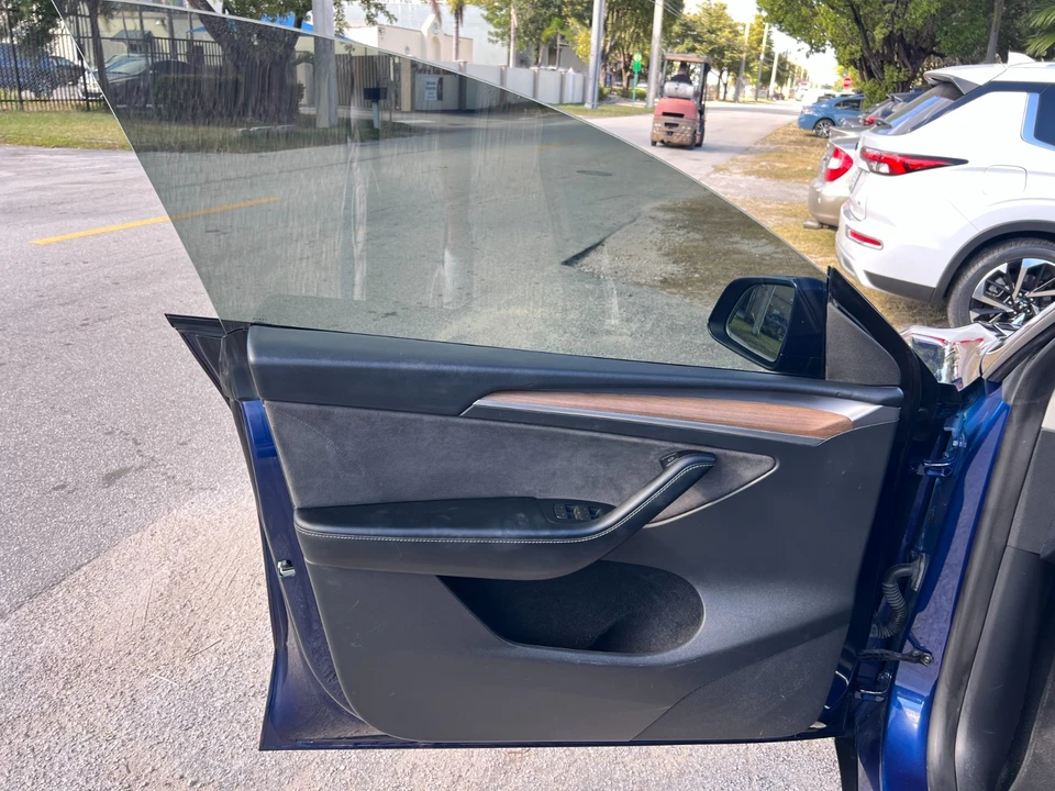 2024 Tesla Model Y - Image 14 of 21