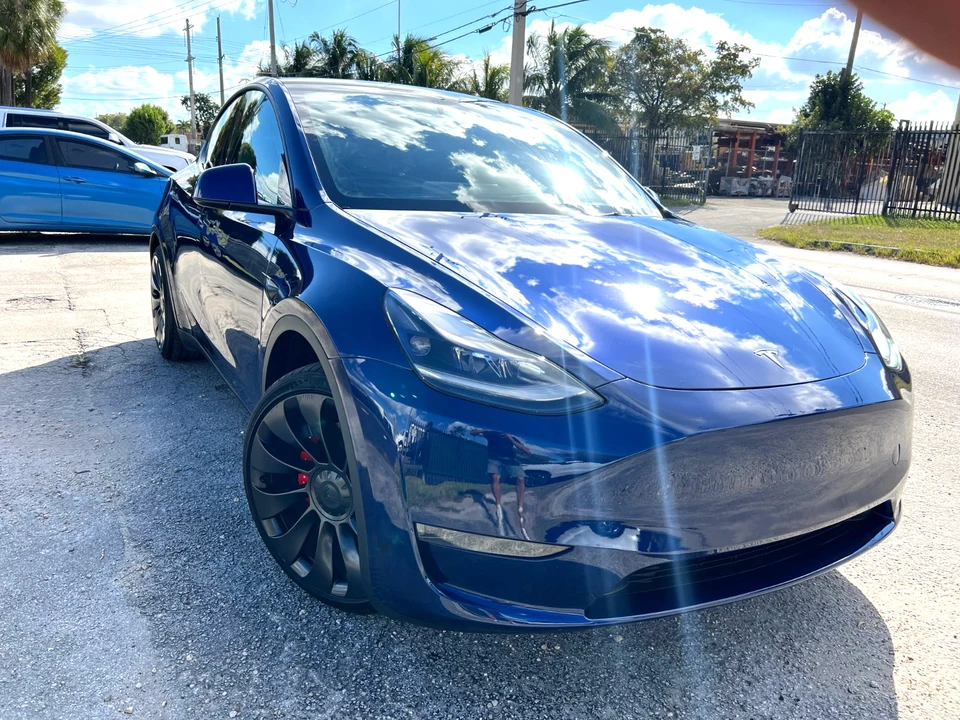 2024 Tesla Model Y - Image 2 of 21