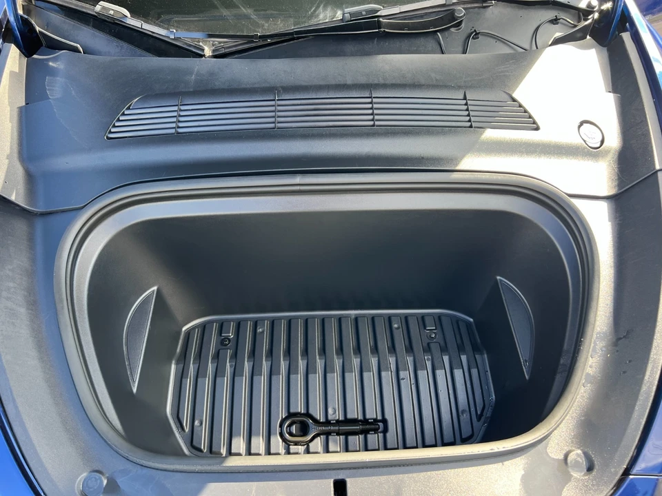 2024 Tesla Model Y - Image 12 of 21