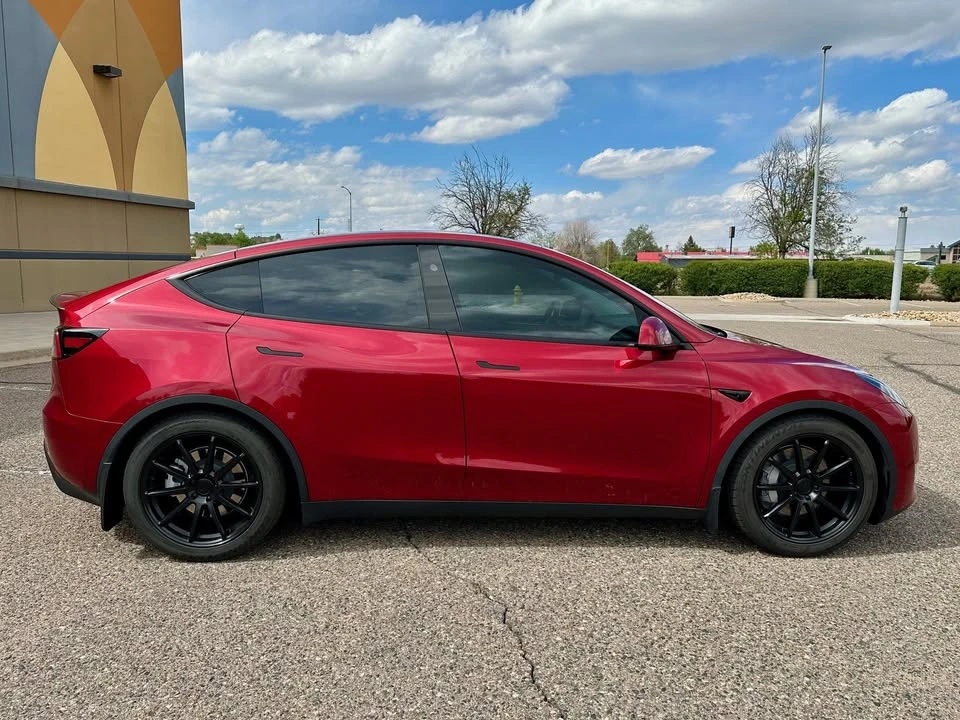 2024 Tesla Model Y - Image 5 of 12