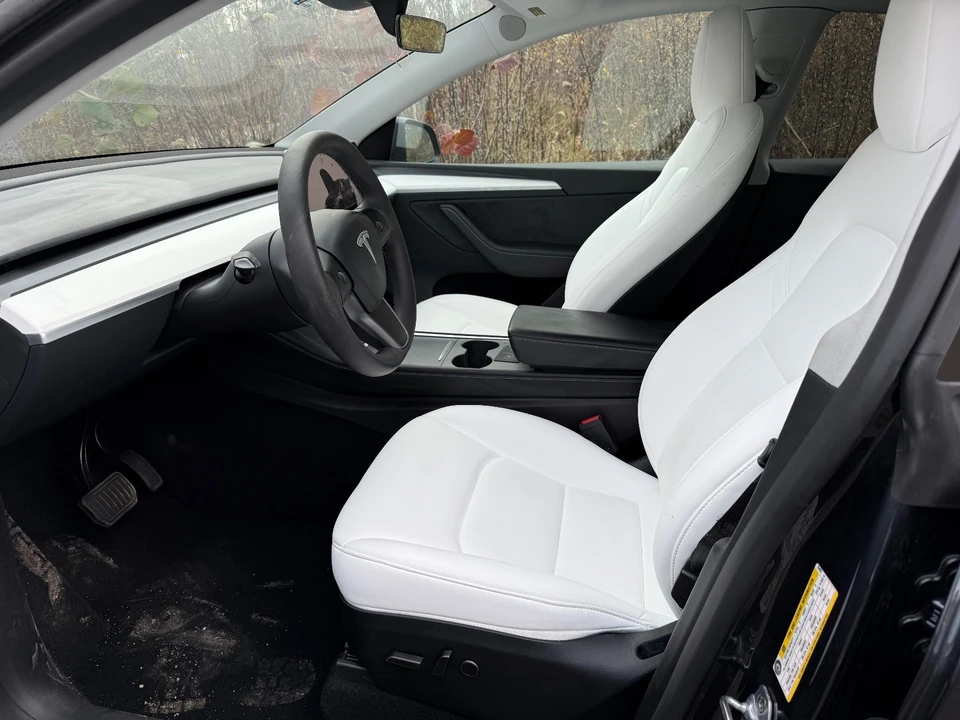 2024 Tesla Model Y - Image 8 of 18