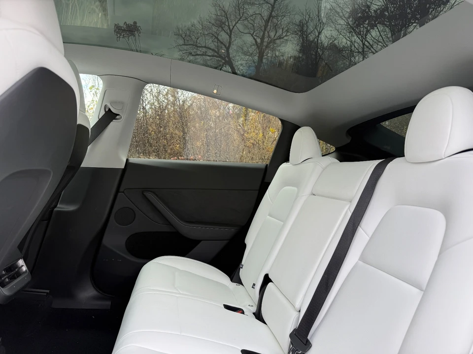2024 Tesla Model Y - Image 16 of 18