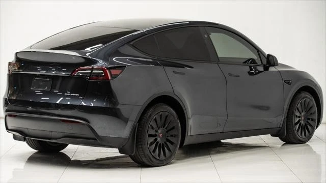 2024 Tesla Model Y - Image 4 of 21
