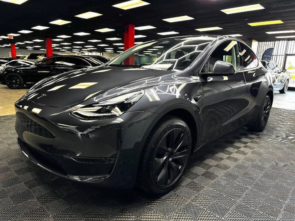 2024 Tesla Model Y - Image 7 of 31