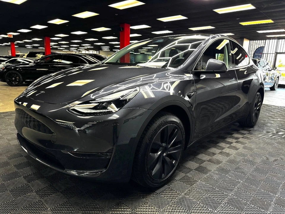 2024 Tesla Model Y - Image 6 of 12
