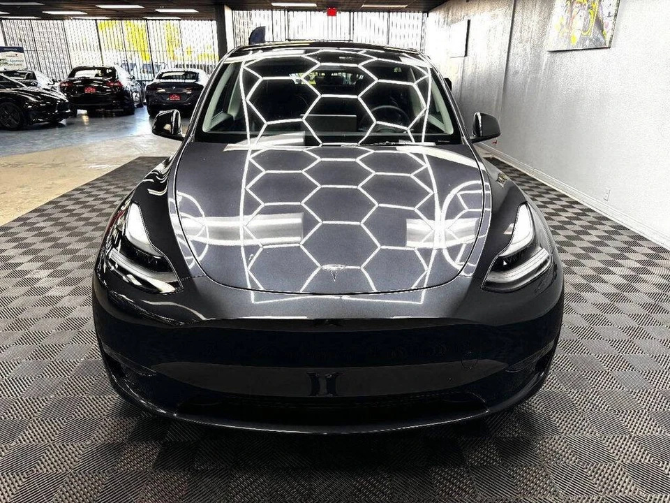 2024 Tesla Model Y - Image 6 of 31