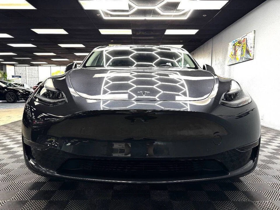 2024 Tesla Model Y - Image 3 of 31