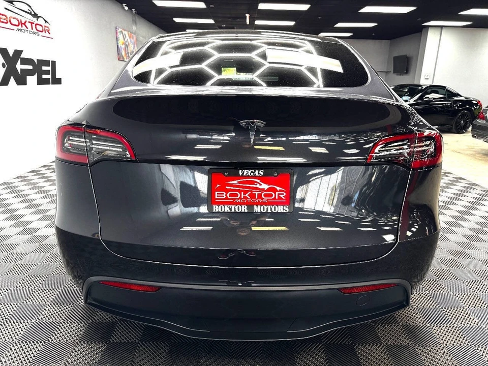 2024 Tesla Model Y - Image 10 of 12