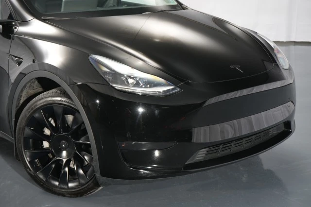 2024 Tesla Model Y - Image 8 of 21