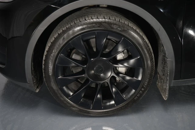 2024 Tesla Model Y - Image 19 of 21