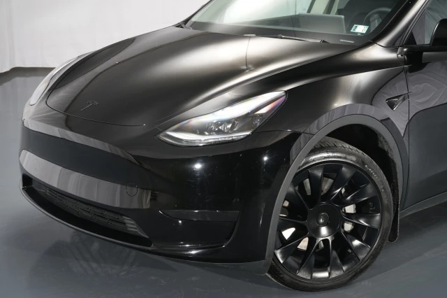 2024 Tesla Model Y - Image 3 of 21