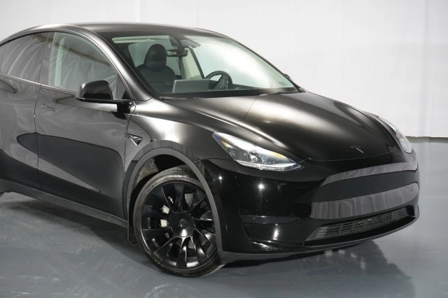 2024 Tesla Model Y - Image 7 of 21